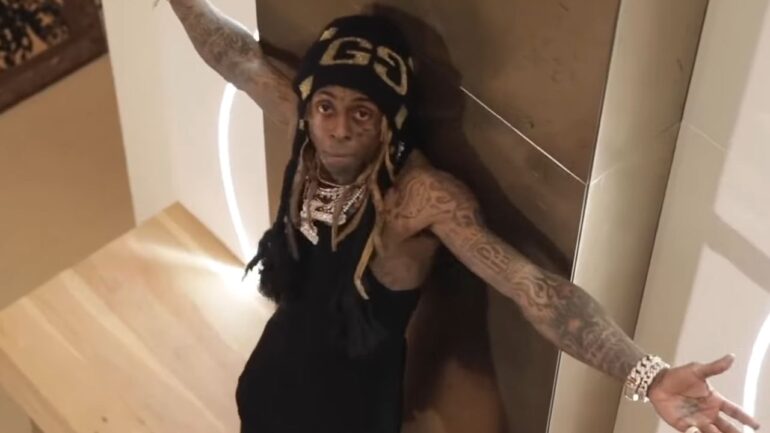 Lil Wayne’s Ex-Assistant Alleges Rapper Punched Him In The Jaw During Private Flight In Lawsuit