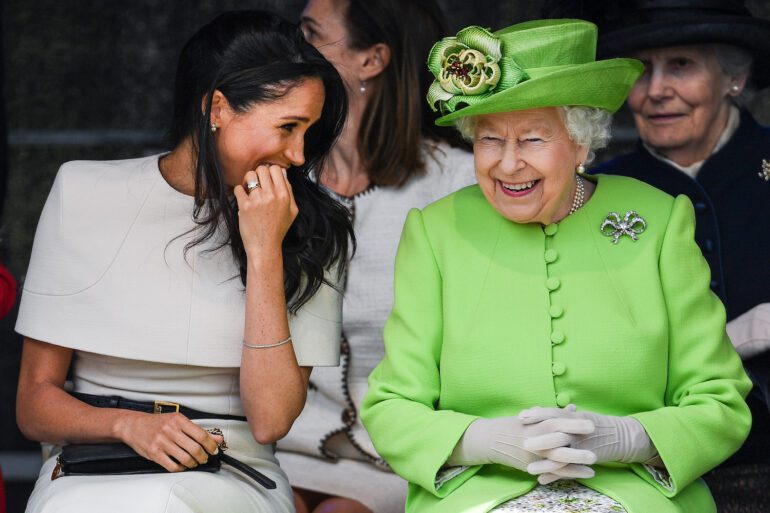 The Wildest Reactions to The Death of Queen Elizabeth on Twitter