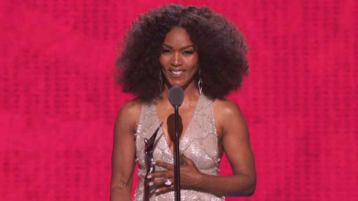 Angela Bassett Finally Gets An Oscar