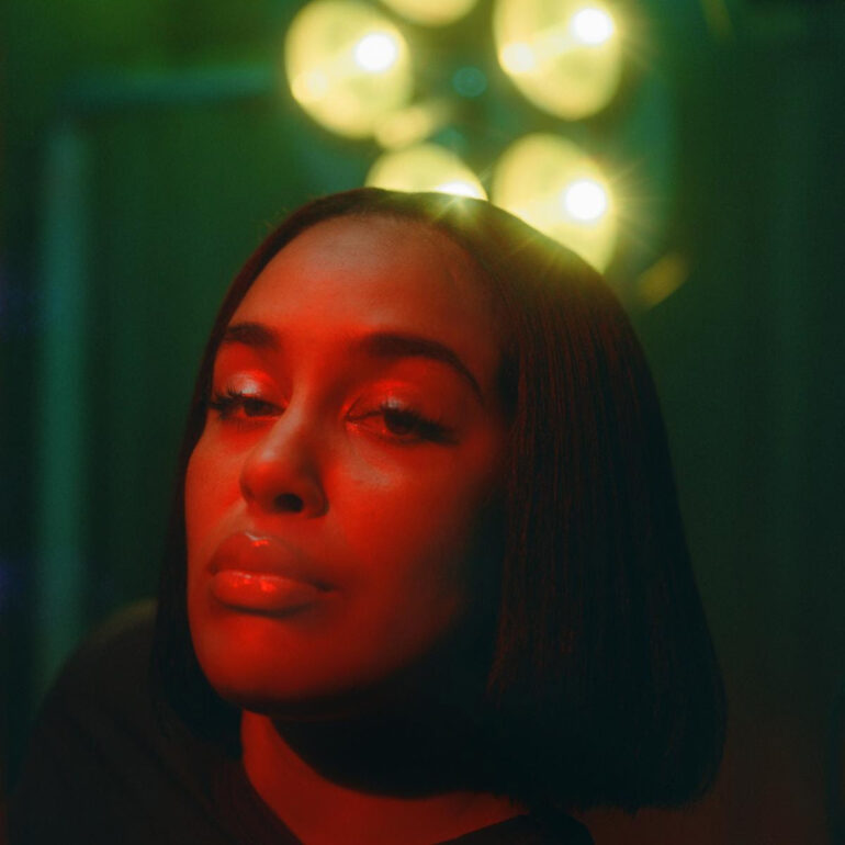 Jorja Smith Shares “Falling or flying” Single