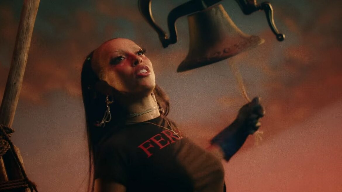 Doja Cat Changes ‘Scarlet’ Album Cover Again