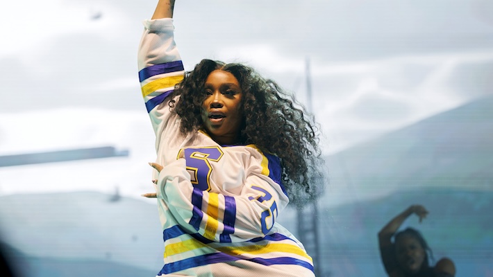 SZA Plans To ‘Add Stuff’ To ‘SOS Deluxe: Lana’ On Christmas