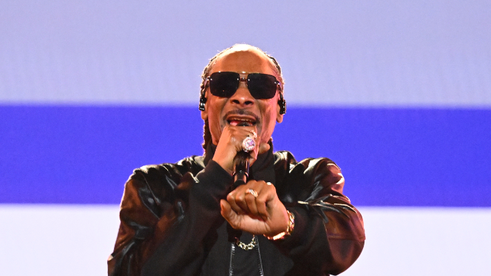 Snoop Dogg Turns Store Into A Donation Center For LA Fires