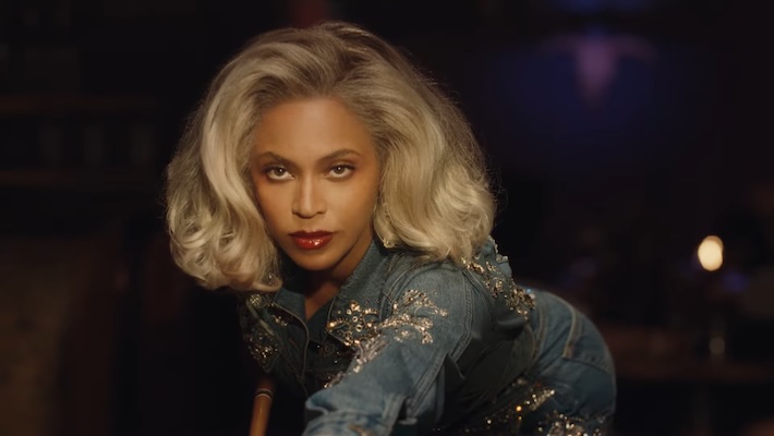 Beyoncé Stars In A New Levi’s Commercial Playing Pool