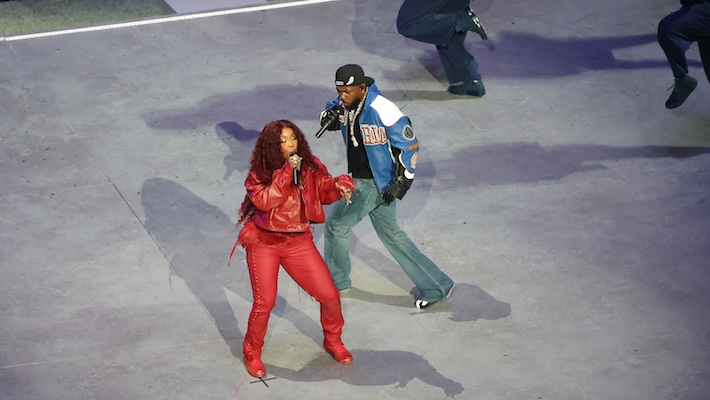 SZA ‘Wasn’t Nervous’ For Super Bowl With Kendrick Lamar