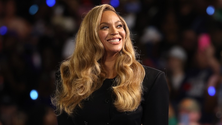 Beyoncé Does A Baby Sex Reveal On The ‘Cowboy Carter Tour’