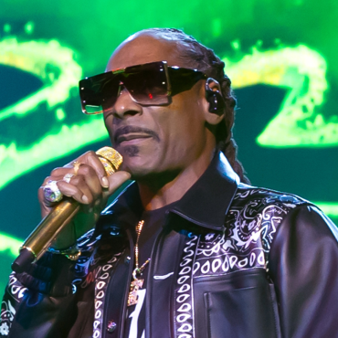 Netflix Is Giving The Ultimate Gift On Christmas – Snoop Dogg